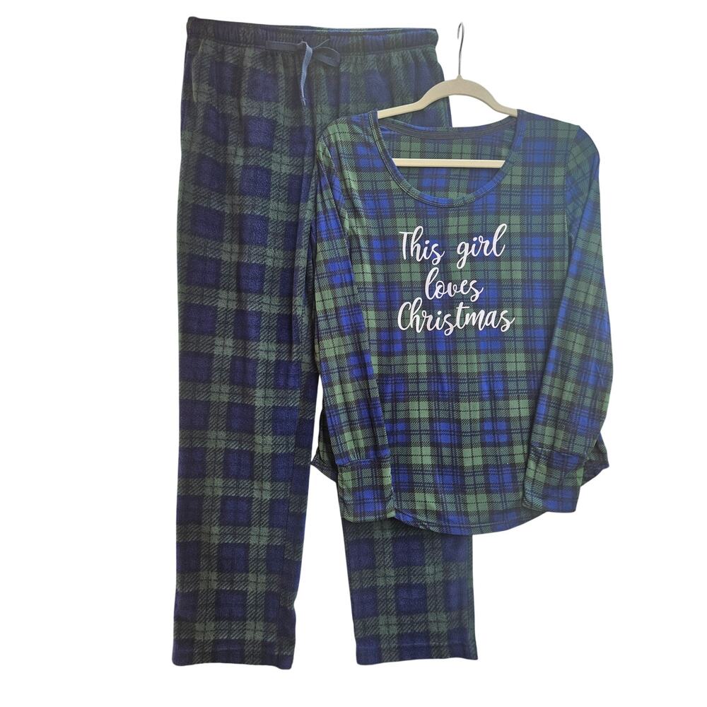 This Girl Loves Christmas PJs Ladies S Flannel Warm Plaid Green Blue Soft E55